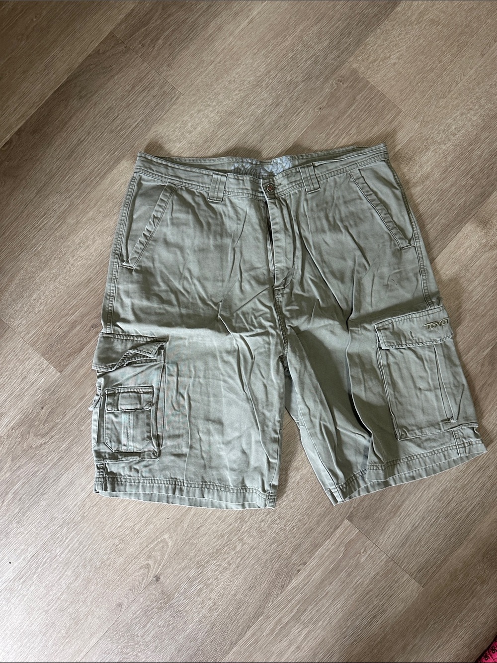 Teva Men's Cargo Shorts with Multiple Pockets